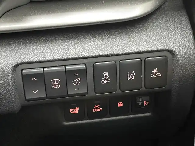 三菱 エクリプス クロス ＰＨＥＶ P 千葉県 2021(令3)年 3.5万km チタニウムグレーメタリック ワンオーナー/純正メモリナビ/・DTV/Bluetooth/Apple CarPlay/全方位カメラ/ヘッドアップディスプレイ/前後ドライブレコーダー/前席シートヒーター/パワーシート/ハーフレザーシート/ステアリングヒーター/e-Assist/・衝突被害軽減ブレーキシステム/・車線逸脱警報システム/・レーダークルーズコントロール/・オートマチックハイビーム/・誤発進抑制機能/・後側方車両検知警報システム/・後退時車両検知システム/アクティブスタビリティコントロール/パーキングセンサー/純正LEDヘッドライト/純正18インチアルミホイール/純正フロアマット/プッシュエンジンスタート/スマートキー×２/取扱説明書/保証書