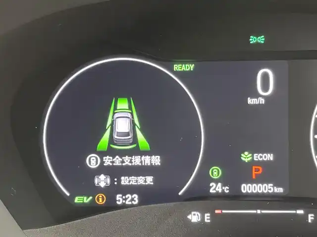 ホンダ ヴェゼル ハイブリッド e:HEV Z 群馬県 2025(令7)年 0.1千km プラチナホワイトパール 登録済未使用車　純正９インチナビ　バックカメラ　パワーバックドア　ＬＥＤ　ＡＨＢ　シートヒーター　純正１８インチＡＷ　ステアリングリモコン　ワイヤレス充電器　ＢＳＭ　スマートキー　ＥＴＣ２．０　スペア