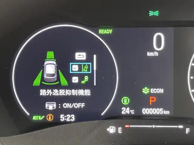 ホンダ ヴェゼル ハイブリッド e:HEV Z 群馬県 2025(令7)年 0.1千km プラチナホワイトパール 登録済未使用車　純正９インチナビ　バックカメラ　パワーバックドア　ＬＥＤ　ＡＨＢ　シートヒーター　純正１８インチＡＷ　ステアリングリモコン　ワイヤレス充電器　ＢＳＭ　スマートキー　ＥＴＣ２．０　スペア