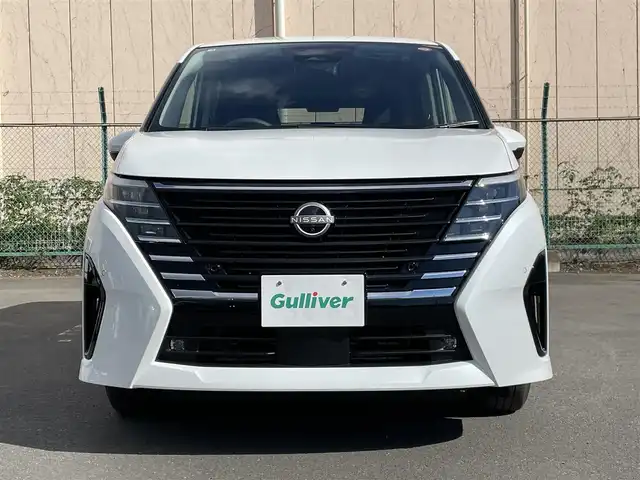 日産 セレナ e－パワー ハイウェイスター V 東京都 2025(令7)年 0.1千km 白 登録済未使用車　/純正統合型インターフェイス１２型ＤＡナビフルセグ　/・BluetoothAudio/・AppleCarPlay/AndroidAuto/・AmazonAlexa/USB/HDMI/純正フリップダウンモニター　/インテリジェントアラウンドビュー/インテリジェントルームミラー/３６０度セーフティアシスト　/・プロパイロット　/・インテリジェントエマージェンシーブレーキ /・衝突回避ステアリングアシスト /・標識検知機能 置くだけ充電/・ふらつき警報/・踏み間違い衝突防止アシスト/純正LEDヘッドライト/ハンズフリーパワースライドドア/USB電源ソケット/プッシュパワースターター/スマートキー/保証書＆取説