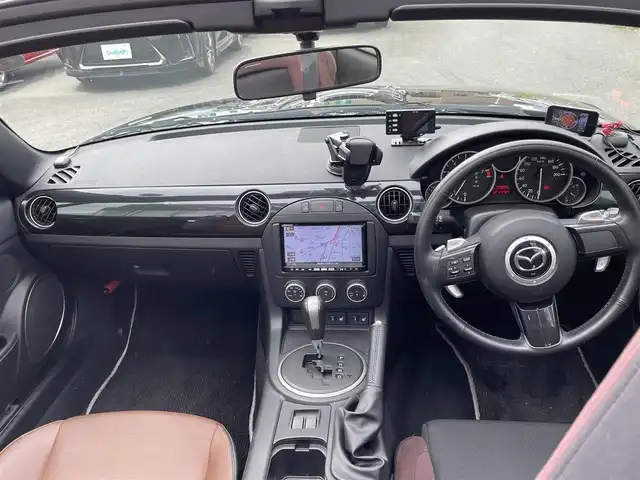 マツダ ロードスター VS RHT 福岡県 2012(平24)年 8万km ブリリアントブラック スマートキー/HDDナビ/Bluetoothオーディオ/フルセグTV/純正アルミホイール/純正フロアマット/レザーシート/運転席RECAROシート