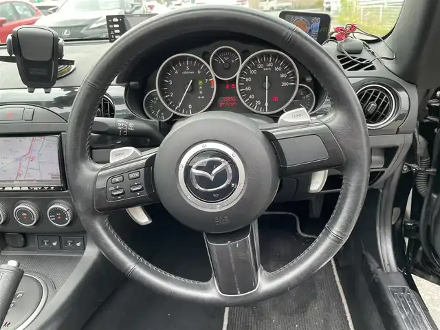 マツダ ロードスター VS RHT 福岡県 2012(平24)年 8万km ブリリアントブラック スマートキー/HDDナビ/Bluetoothオーディオ/フルセグTV/純正アルミホイール/純正フロアマット/レザーシート/運転席RECAROシート