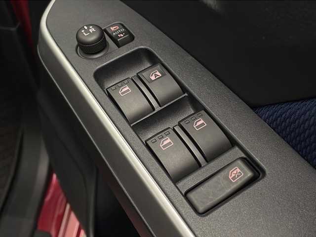 トヨタ タンク カスタムG S 宮崎県 2017(平29)年 5万km ブラックマイカ/マゼンダベリーメタリック 純正SDナビ/バックカメラ、サイドカメラ/ドライブレコーダー/Bluetooth/ETC/クルーズコントロール/シートヒータ/両側パワースライドドア/アイドリングストップ/スペアキー