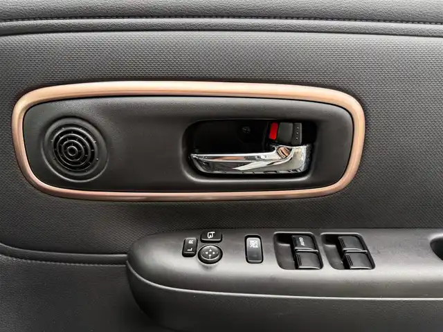 スズキ ワゴンＲ スマイル HYBRID X 静岡県 2022(令4)年 0.9万km ピュアホワイトP ワンオーナー・保証書/走行8916キロ（登録時）/マイルドハイブリット/アイドリングストップシステム/セーフティサポート/両側パワースライドドア/純正9型メモリーナビ/地デジTV/DVD再生/CD/Bluetoothオーディオ/ステアリングスイッチ/全方位カメラ/LEDヘッドランプ/LEDフォグランプ/ウィンカードアミラー/D席シートヒーター/メッキドアハンドル/純正14インチアルミ/スマートキー×2/プッシュスタート/パーソナルテーブル（D席背面）/純正フロアマット/純正ワイドドアバイザー/オートエアコン/WエアB＋サイドエアB/車両取説＋ナビ取説あり