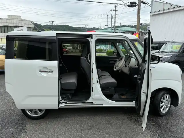 スズキ ワゴンＲ スマイル HYBRID X 静岡県 2022(令4)年 0.9万km ピュアホワイトP ワンオーナー・保証書/走行8916キロ（登録時）/マイルドハイブリット/アイドリングストップシステム/セーフティサポート/両側パワースライドドア/純正9型メモリーナビ/地デジTV/DVD再生/CD/Bluetoothオーディオ/ステアリングスイッチ/全方位カメラ/LEDヘッドランプ/LEDフォグランプ/ウィンカードアミラー/D席シートヒーター/メッキドアハンドル/純正14インチアルミ/スマートキー×2/プッシュスタート/パーソナルテーブル（D席背面）/純正フロアマット/純正ワイドドアバイザー/オートエアコン/WエアB＋サイドエアB/車両取説＋ナビ取説あり