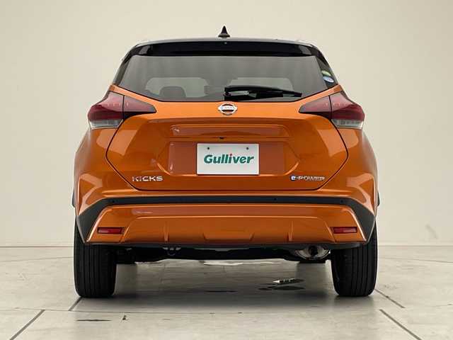 日産 キックス X 愛知県 2021(令3)年 4.8万km プレミアムホライズンオレンジ/ピュアブラック 2トーン プロパイロット/SOSコール/純正9型ナビ SDカードなし/全方位カメラ/クルーズコントロール/シートヒーター/バックカメラ/コーナーセンサー/純正アルミホイール/ルーフレール/LEDヘッドライト/ステアリングヒーター/インテリジェントミラー/オートライト/ドライブレコーダー/ETC/衝突軽減システム/フルセグ/CD DVD/Bluetooth/ステアリングスイッチ/スマートキー/プッシュスタート