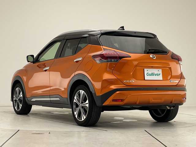 日産 キックス X 愛知県 2021(令3)年 4.8万km プレミアムホライズンオレンジ/ピュアブラック 2トーン プロパイロット/SOSコール/純正9型ナビ SDカードなし/全方位カメラ/クルーズコントロール/シートヒーター/バックカメラ/コーナーセンサー/純正アルミホイール/ルーフレール/LEDヘッドライト/ステアリングヒーター/インテリジェントミラー/オートライト/ドライブレコーダー/ETC/衝突軽減システム/フルセグ/CD DVD/Bluetooth/ステアリングスイッチ/スマートキー/プッシュスタート