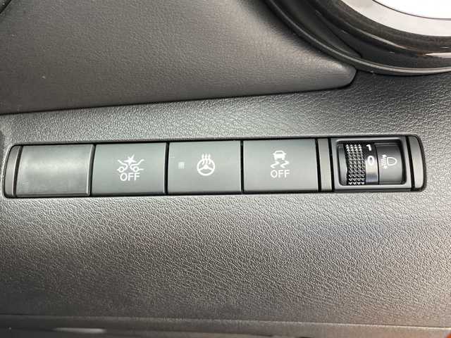 日産 キックス X 愛知県 2021(令3)年 4.8万km プレミアムホライズンオレンジ/ピュアブラック 2トーン プロパイロット/SOSコール/純正9型ナビ SDカードなし/全方位カメラ/クルーズコントロール/シートヒーター/バックカメラ/コーナーセンサー/純正アルミホイール/ルーフレール/LEDヘッドライト/ステアリングヒーター/インテリジェントミラー/オートライト/ドライブレコーダー/ETC/衝突軽減システム/フルセグ/CD DVD/Bluetooth/ステアリングスイッチ/スマートキー/プッシュスタート