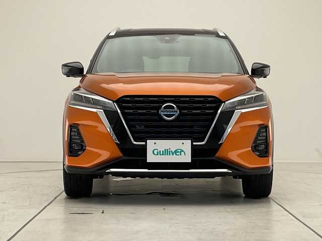 日産 キックス X 愛知県 2021(令3)年 4.8万km プレミアムホライズンオレンジ/ピュアブラック 2トーン プロパイロット/SOSコール/純正9型ナビ SDカードなし/全方位カメラ/クルーズコントロール/シートヒーター/バックカメラ/コーナーセンサー/純正アルミホイール/ルーフレール/LEDヘッドライト/ステアリングヒーター/インテリジェントミラー/オートライト/ドライブレコーダー/ETC/衝突軽減システム/フルセグ/CD DVD/Bluetooth/ステアリングスイッチ/スマートキー/プッシュスタート