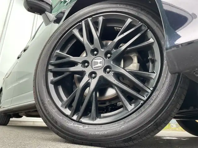 ホンダ オデッセイ ハイブリッド e:HEVアブソルート 神奈川県 2023(令5)年 2.9万km プレミアムヴィーナスブラックP 純正９型ＳＤナビ（LXM-247VFNi）/Bluetooth/CD/DVD/USB/フルセグ/パワースライドドア/電動リアゲート/全周囲カメラ/追従式クルーズコントロール/オートブレーキホールド/パワーシート/全席シートヒーター/ワイヤレス充電/パドルシフト/ＬＥＤヘッドライト/フロントフォグランプ/純正アルミホイール/ビルドインＥＴＣ/前後コーナーセンサー/横滑り防止装置/レーンキープアシスト/盗難防止装置