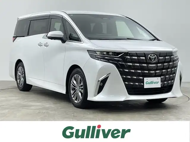 トヨタ アルファード Z 千葉県 2024(令6)年 0.9万km プラチナホワイトパールマイカ 禁煙車/トヨタセーフティセンス/・プリクラッシュセーフティ/・レーダークルーズコントロール/・レーントレーシングアシスト/・緊急時操舵支援/・プロアクティブドライビングアシスト/・ロードサインアシスト/・レーンチェンジアシスト/両側パワースライドドア/パワーバックドア/純正14インチディスプレイオーディオ/純正フリップダウンモニター/全方位カメラ/レーダークルーズコントロール/LEDオートライト/レザーシート/パワーシート/シートヒーター/エアシート/純正18インチアルミホイール/USBポート/プッシュスタート/スマートキー