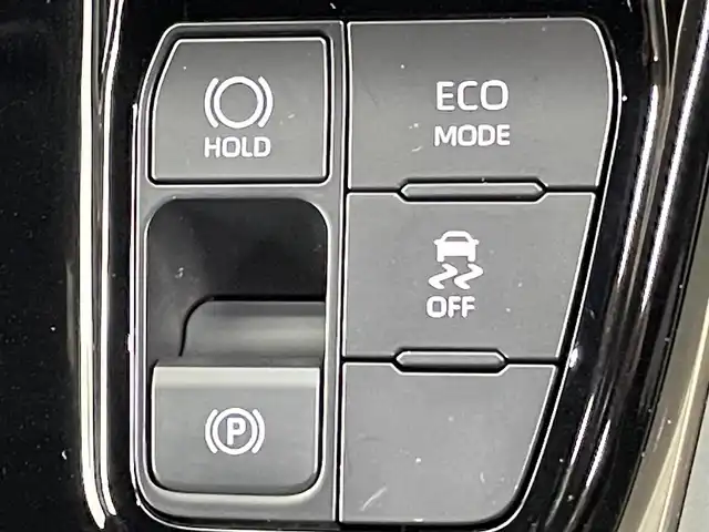 トヨタ アルファード Z 千葉県 2024(令6)年 0.9万km プラチナホワイトパールマイカ 禁煙車/トヨタセーフティセンス/・プリクラッシュセーフティ/・レーダークルーズコントロール/・レーントレーシングアシスト/・緊急時操舵支援/・プロアクティブドライビングアシスト/・ロードサインアシスト/・レーンチェンジアシスト/両側パワースライドドア/パワーバックドア/純正14インチディスプレイオーディオ/純正フリップダウンモニター/全方位カメラ/レーダークルーズコントロール/LEDオートライト/レザーシート/パワーシート/シートヒーター/エアシート/純正18インチアルミホイール/USBポート/プッシュスタート/スマートキー