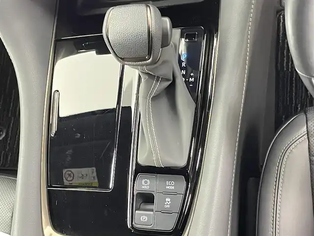 トヨタ アルファード Z 千葉県 2024(令6)年 0.9万km プラチナホワイトパールマイカ 禁煙車/トヨタセーフティセンス/・プリクラッシュセーフティ/・レーダークルーズコントロール/・レーントレーシングアシスト/・緊急時操舵支援/・プロアクティブドライビングアシスト/・ロードサインアシスト/・レーンチェンジアシスト/両側パワースライドドア/パワーバックドア/純正14インチディスプレイオーディオ/純正フリップダウンモニター/全方位カメラ/レーダークルーズコントロール/LEDオートライト/レザーシート/パワーシート/シートヒーター/エアシート/純正18インチアルミホイール/USBポート/プッシュスタート/スマートキー