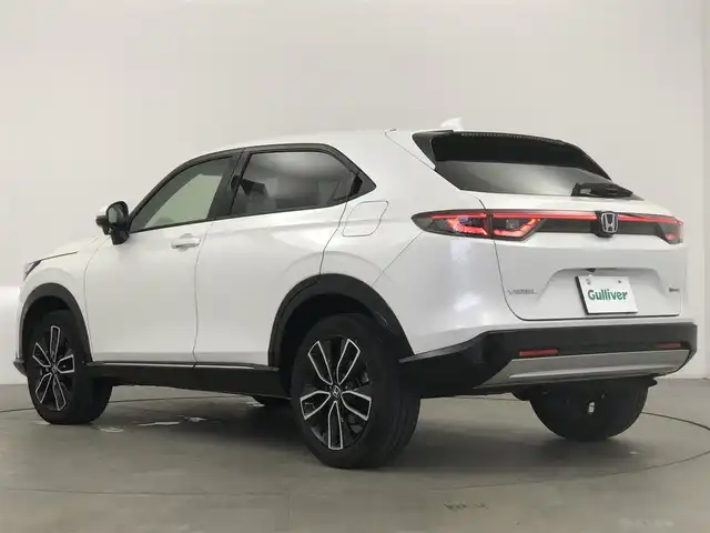 ホンダ ヴェゼル ハイブリッド e:HEV Z 愛知県 2022(令4)年 4.2万km プラチナホワイトパール ホンダセンシング/純正9型ナビ/・Bluetooth/・フルセグTV/・Applecarplay/・androidauto/メーカOPフロントグリル/メーカーOPゲートスポイラー/メーカーOPサイドガーニッシュ/アダプティブクルーズコントロール/ブラインドスポットモニター/Qi充電/パドルシフト/パワーバックドア/ETC2.0/バックカメラ/シートヒーター/ステアリングヒーター/純正AW/前後ドライブレコーダー