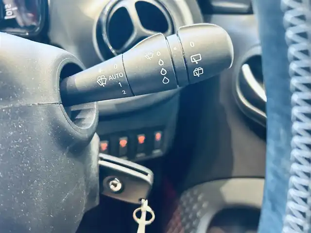 スマート ＭＣＣ スマート フォーフォー BRABUS エクスクルーシブ 大阪府 2017(平29)年 5.1万km 赤 ガラスルーフ/社外ナビ/TV/バックカメラ/純正17インチAW/クリアランスソナー/クルーズコントロール/レーンアシスト/黒革/シートヒーター/パドルシフト/リモコンキー/ETC/USB/AUX/Bluetooth