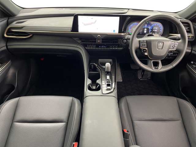 トヨタ クラウン スポーツ Z 鹿児島県 2024(令6)年 1.1万km プレシャスホワイトパール トヨタセーフティセンス/ワンオーナー/メーカーオプションディスプレイオーディオ/Bluetooth/フルセグテレビ/FM/AM/CarPlay/アンドロイドオート/パーキングアシスト/レーダークルーズコントロール/ビルトインETC2.0/全方位モニター/パノラマスライディングルーフ/電動リアゲート/デジタルインナーミラー/前後ドライブレコーダー/前席パワーシート/ベンチレーション/モデリスタフルエアロ/テレビキャンセラー/ステアリングヒーター/ワイアレス充電