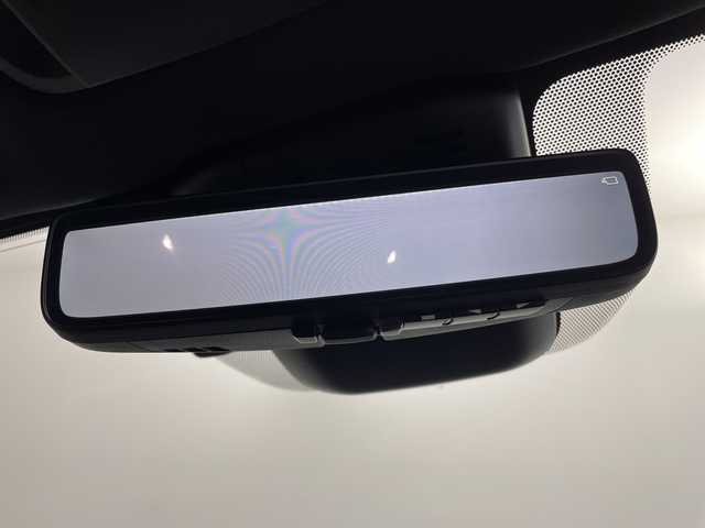 トヨタ クラウン スポーツ Z 鹿児島県 2024(令6)年 1.1万km プレシャスホワイトパール トヨタセーフティセンス/ワンオーナー/メーカーオプションディスプレイオーディオ/Bluetooth/フルセグテレビ/FM/AM/CarPlay/アンドロイドオート/パーキングアシスト/レーダークルーズコントロール/ビルトインETC2.0/全方位モニター/パノラマスライディングルーフ/電動リアゲート/デジタルインナーミラー/前後ドライブレコーダー/前席パワーシート/ベンチレーション/モデリスタフルエアロ/テレビキャンセラー/ステアリングヒーター/ワイアレス充電