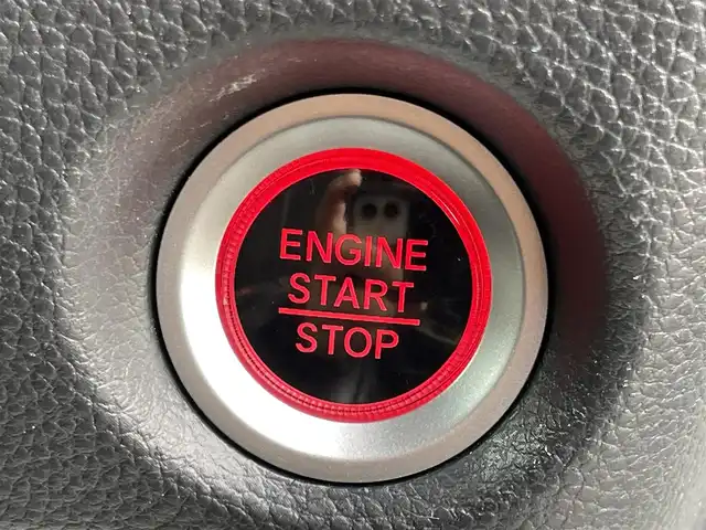 ホンダ Ｎ ＢＯＸ カスタム L スタイル+ブラック 香川県 2022(令4)年 4.6万km プラチナホワイトパール ホンダセンシング/→衝突軽減ブレーキ/→誤発信抑制機能/→後方誤発信抑制機能/→近距離衝突軽減ブレーキ/→歩行者事故軽減ステアリング/→路外逸脱抑制機能/→クルーズコントロール/→車線維持支援システム/→先行車発進お知らせ機能/→標識認識機能/→オートハイビーム/PanasonicSDナビ/【Bluetooth/ＡＭ／ＦＭ／フルセグＴＶ】/バックカメラ/両側パワースライドドア/純正革巻きステアリング/ステアリングリモコン/クラッツィオシートカバー/クラッツィオフロアマット/前席シートヒーター/後席クールフィルム施工/シートバックテーブル/後側コーナーセンサー/純正フルLEDヘッドライト/純正ドアバイザー/純正14インチアルミホイール/ETC/スマートキー/プッシュスタート