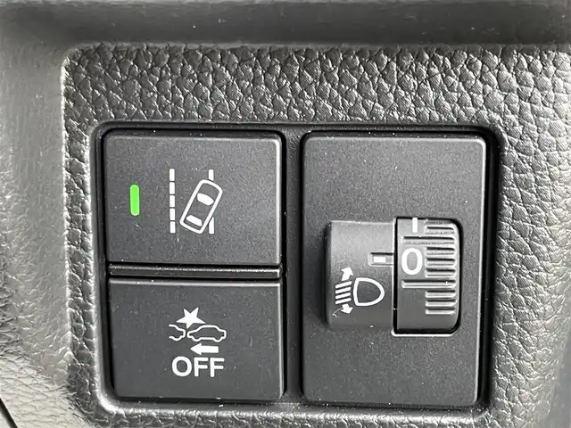 ホンダ Ｎ ＢＯＸ カスタム L スタイル+ブラック 香川県 2022(令4)年 4.6万km プラチナホワイトパール ホンダセンシング/→衝突軽減ブレーキ/→誤発信抑制機能/→後方誤発信抑制機能/→近距離衝突軽減ブレーキ/→歩行者事故軽減ステアリング/→路外逸脱抑制機能/→クルーズコントロール/→車線維持支援システム/→先行車発進お知らせ機能/→標識認識機能/→オートハイビーム/PanasonicSDナビ/【Bluetooth/ＡＭ／ＦＭ／フルセグＴＶ】/バックカメラ/両側パワースライドドア/純正革巻きステアリング/ステアリングリモコン/クラッツィオシートカバー/クラッツィオフロアマット/前席シートヒーター/後席クールフィルム施工/シートバックテーブル/後側コーナーセンサー/純正フルLEDヘッドライト/純正ドアバイザー/純正14インチアルミホイール/ETC/スマートキー/プッシュスタート