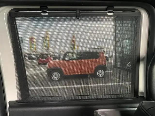 ホンダ Ｎ ＢＯＸ カスタム L スタイル+ブラック 香川県 2022(令4)年 4.6万km プラチナホワイトパール ホンダセンシング/→衝突軽減ブレーキ/→誤発信抑制機能/→後方誤発信抑制機能/→近距離衝突軽減ブレーキ/→歩行者事故軽減ステアリング/→路外逸脱抑制機能/→クルーズコントロール/→車線維持支援システム/→先行車発進お知らせ機能/→標識認識機能/→オートハイビーム/PanasonicSDナビ/【Bluetooth/ＡＭ／ＦＭ／フルセグＴＶ】/バックカメラ/両側パワースライドドア/純正革巻きステアリング/ステアリングリモコン/クラッツィオシートカバー/クラッツィオフロアマット/前席シートヒーター/後席クールフィルム施工/シートバックテーブル/後側コーナーセンサー/純正フルLEDヘッドライト/純正ドアバイザー/純正14インチアルミホイール/ETC/スマートキー/プッシュスタート