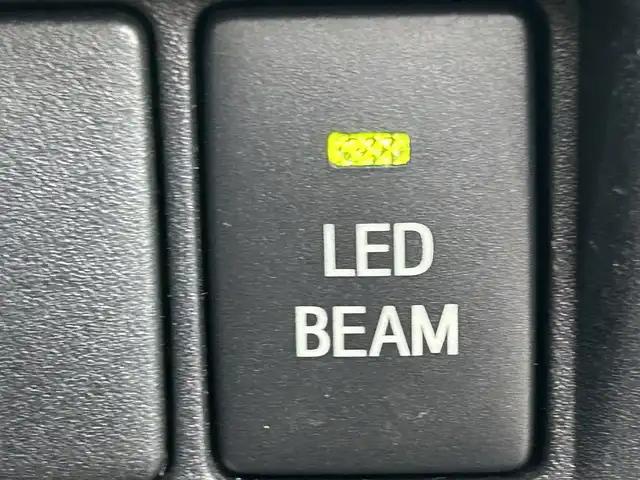 トヨタ ヴォクシー ZS GRスポーツ 岡山県 2019(平31)年 8.8万km ブラック 登録時走行距離87494km/ワンオーナー/ALPINEBIGX9インチナビ/（AM/FM/CD/DVD/TV/BT）/ダブルゾーン/ALPINE12.8インチフリップダウンモニター/両側パワースライドドア/バックカメラ/フロントカメラ/アイドリングストップ/トヨタセーフティセンス/・クルーズコントロール/・オートマチックハイビーム/・プリクラッシュセーフティ/・レーンディパーチャアラート/USB入力端子/HDMI入力端子/純正18インチアルミホイール/LEDヘッドライト/プッシュスタート/スペアタイヤ/取扱説明書/保証書