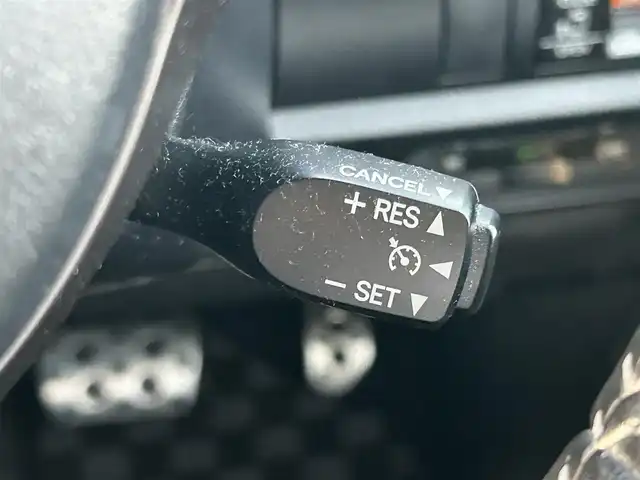 トヨタ ヴォクシー ZS GRスポーツ 岡山県 2019(平31)年 8.8万km ブラック 登録時走行距離87494km/ワンオーナー/ALPINEBIGX9インチナビ/（AM/FM/CD/DVD/TV/BT）/ダブルゾーン/ALPINE12.8インチフリップダウンモニター/両側パワースライドドア/バックカメラ/フロントカメラ/アイドリングストップ/トヨタセーフティセンス/・クルーズコントロール/・オートマチックハイビーム/・プリクラッシュセーフティ/・レーンディパーチャアラート/USB入力端子/HDMI入力端子/純正18インチアルミホイール/LEDヘッドライト/プッシュスタート/スペアタイヤ/取扱説明書/保証書