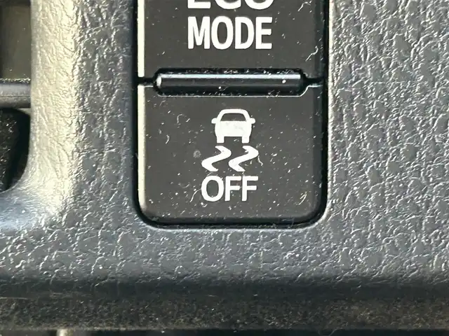 トヨタ ヴォクシー ZS GRスポーツ 岡山県 2019(平31)年 8.8万km ブラック 登録時走行距離87494km/ワンオーナー/ALPINEBIGX9インチナビ/（AM/FM/CD/DVD/TV/BT）/ダブルゾーン/ALPINE12.8インチフリップダウンモニター/両側パワースライドドア/バックカメラ/フロントカメラ/アイドリングストップ/トヨタセーフティセンス/・クルーズコントロール/・オートマチックハイビーム/・プリクラッシュセーフティ/・レーンディパーチャアラート/USB入力端子/HDMI入力端子/純正18インチアルミホイール/LEDヘッドライト/プッシュスタート/スペアタイヤ/取扱説明書/保証書