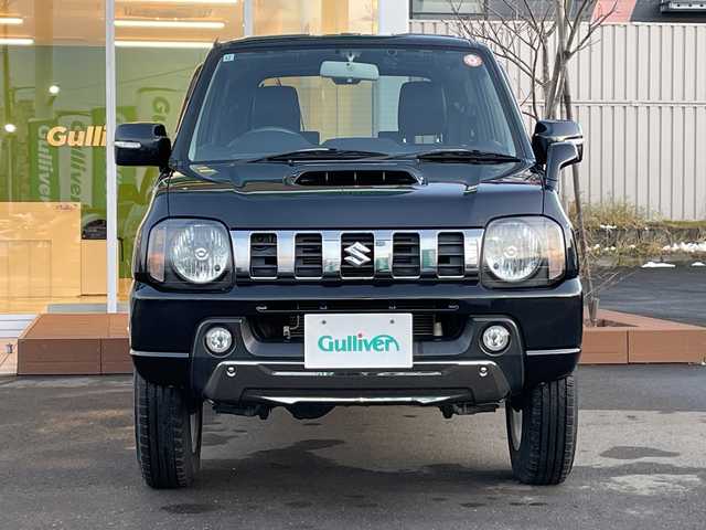 スズキ ジムニー ランドベンチャー 道央・札幌 2017(平29)年 5.7万km ブルーイッシュブラックパール3 ・４WD/・バックカメラ/・社外ナビ（Bluetooth、フルセグTV、DVD）/・フロントシートヒーター/・ドライブレコーダー/・フォグランプ/・ETC/・エンジンスターター/・リモコンキー/・スペアキー/・背面タイヤ/・背面タイヤハードカバー/・ドアバイザー/・ハーフレザーシート/・純正フロアマット