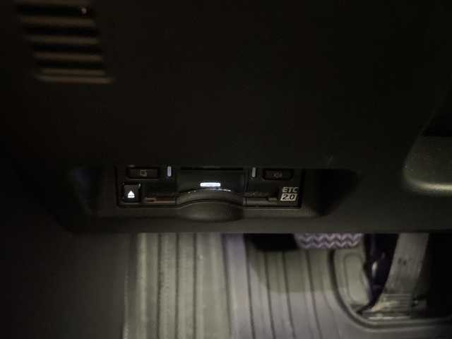 トヨタ アルファード Z 愛知県 2024(令6)年 1.3万km ブラック セーフティセンス/純正１４型ＤＡナビ　/後席フリップダウンモニター　/３眼ＬＥＤ　/全方位カメラ　/両側電動スライド　/黒革シート/レーダークルーズコントロール　/シートヒーター　/エアシート　/電動リヤゲート　/パワーシート　/コーナーセンサー/純正アルミホイール/ETC2.0/ブラインドスポットモニター/ユニバーサルステップ/デジタルインナーミラー/リアオートエアコン/レーンキープアシスト/オートマチックハイビーム/ワイヤレス充電/ドライブレコーダー/衝突軽減/フルセグTV/Bluetooth/ステアリングスイッチ/スマートキー/プッシュスタート