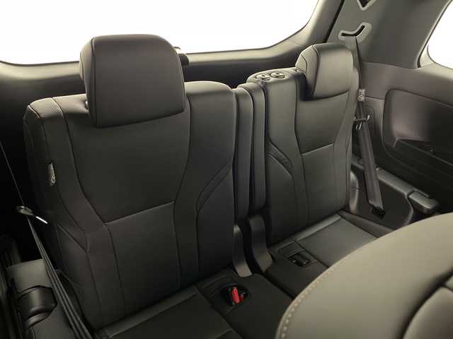 トヨタ アルファード Z 愛知県 2024(令6)年 1.3万km ブラック セーフティセンス/純正１４型ＤＡナビ　/後席フリップダウンモニター　/３眼ＬＥＤ　/全方位カメラ　/両側電動スライド　/黒革シート/レーダークルーズコントロール　/シートヒーター　/エアシート　/電動リヤゲート　/パワーシート　/コーナーセンサー/純正アルミホイール/ETC2.0/ブラインドスポットモニター/ユニバーサルステップ/デジタルインナーミラー/リアオートエアコン/レーンキープアシスト/オートマチックハイビーム/ワイヤレス充電/ドライブレコーダー/衝突軽減/フルセグTV/Bluetooth/ステアリングスイッチ/スマートキー/プッシュスタート