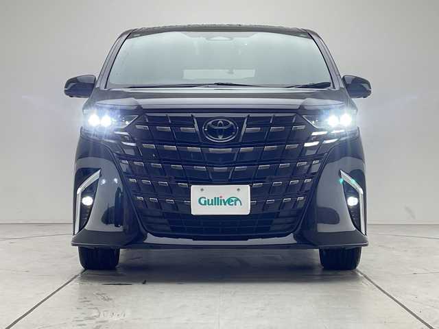 トヨタ アルファード Z 愛知県 2024(令6)年 1.3万km ブラック セーフティセンス/純正１４型ＤＡナビ　/後席フリップダウンモニター　/３眼ＬＥＤ　/全方位カメラ　/両側電動スライド　/黒革シート/レーダークルーズコントロール　/シートヒーター　/エアシート　/電動リヤゲート　/パワーシート　/コーナーセンサー/純正アルミホイール/ETC2.0/ブラインドスポットモニター/ユニバーサルステップ/デジタルインナーミラー/リアオートエアコン/レーンキープアシスト/オートマチックハイビーム/ワイヤレス充電/ドライブレコーダー/衝突軽減/フルセグTV/Bluetooth/ステアリングスイッチ/スマートキー/プッシュスタート