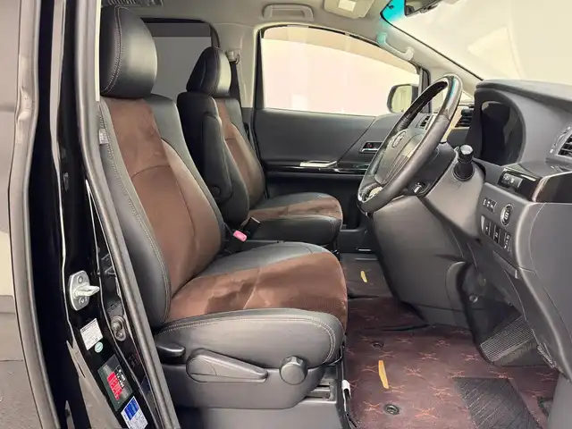 トヨタ アルファード 240S タイプゴールド 兵庫県 2013(平25)年 8.7万km ブラック ・社外SDナビ　（AVN‐ZX02i)/（CD/DVD/SD/Bluetooth/フルセグTV）　　/・社外フリップダウンモニター　/・コーナーセンサー　　/・クルーズコントロール　　/・バックカメラ　/・パワーバックドア　/・両側パワースライドドア　/・ダウンサス　/・ハーフレザーシート　/・ETC　/・純正マット/・純正ドアバイザー/・HID/・フォグランプ/・社外20インチAW