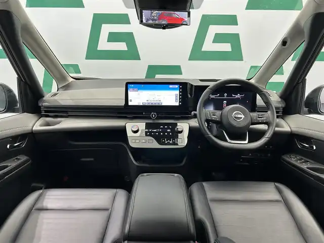 日産 セレナ e－パワー ルキシオン 鹿児島県 2023(令5)年 0.4万km ダイヤモンドブラック 純正12.3インチメモリナビ/全方位カメラ/バックカメラ/レザーシート/両側パワースライドドア/プロパイロット2.0/エマージェンシーブレーキ/スマートキー/プッシュスタート/ビルトインETC/電格ミラー/ウィンカーミラー/オートライト/フォグランプ/LEDヘッドライト/ヘッドアップディスプレイ/レーダークルーズコントロール/インテリジェントルームミラー/純正16インチアルミホイール