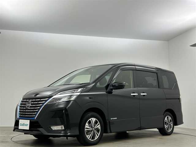 日産 セレナ e－パワー ハイウェイスター V 岡山県 2021(令3)年 7.1万km ダイヤモンドブラック 純正１０インチナビ　１１インチフリップダウンモニター　プロパイロット　衝突軽減ブレーキシステム　両側電動スライドドア　アラウンドビューモニター　ビルトインＥＴＣ　シートヒーター　デジタルインナーミラー