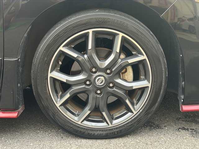 日産 セレナ ニスモ 埼玉県 2018(平30)年 4.5万km ダイヤモンドブラック 純正SDナビ（MM518D-L）/AM/FM/BT/CD/DVD/i pod/HDMI/Blu-ray/アラウンドビューモニターモニター/フリップダウンモニター（ALPINE）/両側パワースライドドア/NISMOセーフティーパック/プロパイロット/エマージェンシーブレーキ/レーダークルーズコントロール/パーキングアシスト/レーンキープアシスト/ふらつき警報/ビルトインETC/純正17インチアルミホイール/ステアリングリモコン/デジタルインナーミラー/ドライブレコーダー（前後）/コーナーセンサー/エコモード/アイドリングストップ/横滑り防止装置/プッシュスタート/スマートキー×２/ウィンカーミラー/オートライト/LEDヘッドライト/フォグランプ/純正フロアマット/保証書/取扱説明書