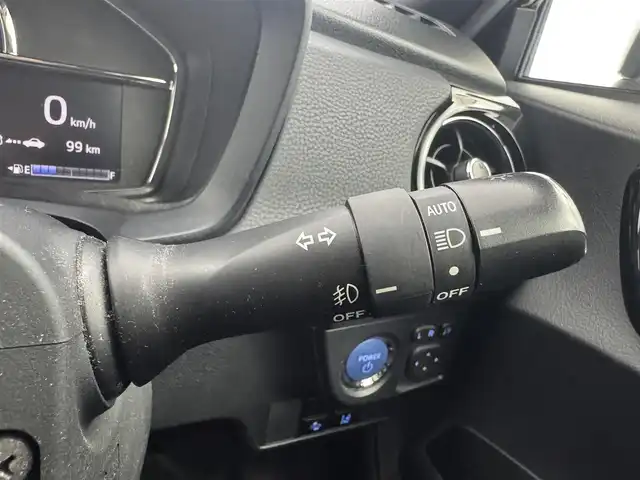 トヨタ カローラ フィールダー ハイブリッドG ダブルバイビー 愛知県 2018(平30)年 5.4万km ブラックマイカ Panasonicナビ　/（フルセグ／ＢＴ／ＣＤ／ＤＶＤ）　/クルーズコントロール　/バックモニター　/コーナーセンサー　/衝突軽減システム　/レーンキープアシスト　/ハーフレザーシート（ブラック）　/ＬＥＤヘッドライト　/電動格納ミラー　/オートライト　/純正ＡＷ