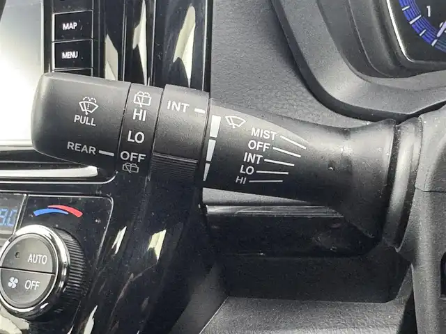 トヨタ カローラ フィールダー ハイブリッドG ダブルバイビー 愛知県 2018(平30)年 5.4万km ブラックマイカ Panasonicナビ　/（フルセグ／ＢＴ／ＣＤ／ＤＶＤ）　/クルーズコントロール　/バックモニター　/コーナーセンサー　/衝突軽減システム　/レーンキープアシスト　/ハーフレザーシート（ブラック）　/ＬＥＤヘッドライト　/電動格納ミラー　/オートライト　/純正ＡＷ