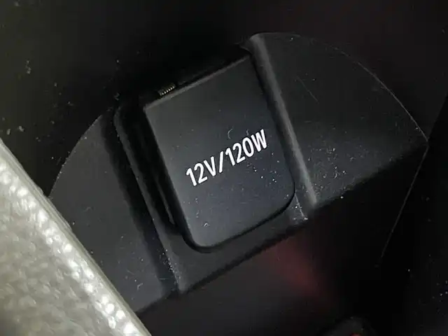 トヨタ Ｃ－ＨＲ G－T LEDエディション 道央・札幌 2018(平30)年 8.1万km ブラックマイカ ・４WD/・ワンオーナー/・寒冷地仕様/・純正SDナビ/・CD/DVD/SD/BT/・フルセグTV/・バックカメラ/・ビルトインETC/・ブラインドスポットモニター/・トヨタセーフティセンス/・プリクラッシュセーフティ/・レーンキープアシスト/・オートホールド/・レーダークルーズコントロール/・クリアランスソナー/・横滑り防止装置/・ステアリングスイッチ/・nanoe/・LEDヘッドライト/・フォグランプ/・オートライト/・オートマチックハイビーム/・ハーフレザーシート/・D+N席シートヒーター/純正18インチAW/純正フロアマット/プッシュスタート/スマートキー/スペアキー/・純正エンジンスターター/・保証書/・取扱説明書
