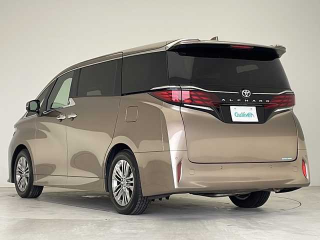 トヨタ アルファード Z 愛知県 2024(令6)年 0.5万km 茶 衝突軽減システム/純正１４型ディスプレイオーディオ（ナビあり）/フリップダウンモニター/三眼LEDヘッドライト/全方位カメラ/両側パワースライドドア/本革シート/レーダークルーズコントロール/シートヒーター/エアシート/フルセグ/Bluetooth/バックカメラ/電動リアゲート/パワーシート/コーナーセンサー/純正アルミホイール/ETC2.0/ブラインドスポットモニター/ステアリングヒーター/インテリジェントミラー/リアオートエアコン/置くだけ充電器/オートマチックハイビーム/ステアリングスイッチ/スマートキー/プッシュスタート