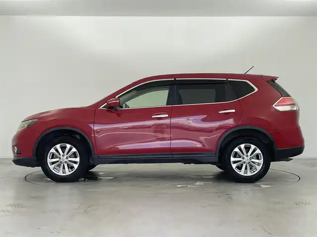 日産 エクストレイル 20X エマージェンシーブレーキ 群馬県 2015(平27)年 8.6万km バーニングレッド 純正SDナビ/フルセグTV/Bluetooth/SD/CD/DVD/AM/FM/バックカメラ/ETC/エマージェンシーブレーキ/車線逸脱警報/前後ソナー/D/Nシートヒーター/LEDヘッドライト/ダウンヒルアシストコントロール/ステアリングスイッチ/プッシュスタート/スマートキー/オートライト