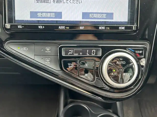トヨタ アクア S スタイルブラック 大阪府 2019(平31)年 6.4万km ダークブルーマイカ 純正９インチナビ/フルセグTV/バックカメラ/（BT/CD/DVD/AM/FM)/プリクラッシュセーフティー/レーンキープ/コーナーセンサー/横滑り防止装置/ビルトインETC/前後ドライブレコーダー/電動格納ミラー/ドアバイザー/オートライト/オートマチックハイビーム/ヘッドライトレベライザー