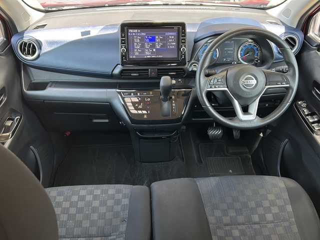 日産 デイズ ハイウェイスターX 静岡県 2020(令2)年 5.6万km スパークリングレッド/ブラック 純正SDナビ/・CD/・DVD/・フルセグTV/・Bluetooth/・AM/・FM/主要装備/・アラウンドビューモニター/・衝突軽減/・レーンキープ/・コーナーセンサー前後/・LEDヘッドライト/・オートライト/・オートハイビーム/・フォグランプ/・純正アルミホイール/・純正フロアマット/・スマートキー/・プッシュスタート