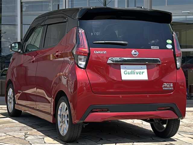 日産 デイズ ハイウェイスターX 静岡県 2020(令2)年 5.6万km スパークリングレッド/ブラック 純正SDナビ/・CD/・DVD/・フルセグTV/・Bluetooth/・AM/・FM/主要装備/・アラウンドビューモニター/・衝突軽減/・レーンキープ/・コーナーセンサー前後/・LEDヘッドライト/・オートライト/・オートハイビーム/・フォグランプ/・純正アルミホイール/・純正フロアマット/・スマートキー/・プッシュスタート