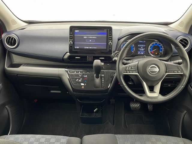 日産 デイズ ハイウェイスターX 千葉県 2020(令2)年 5.6万km スパークリングレッド/ブラック 純正SDナビ/・CD/・DVD/・フルセグTV/・Bluetooth/・AM/・FM/主要装備/・アラウンドビューモニター/・衝突軽減/・レーンキープ/・コーナーセンサー前後/・LEDヘッドライト/・オートライト/・オートハイビーム/・フォグランプ/・純正アルミホイール/・純正フロアマット/・スマートキー/・プッシュスタート