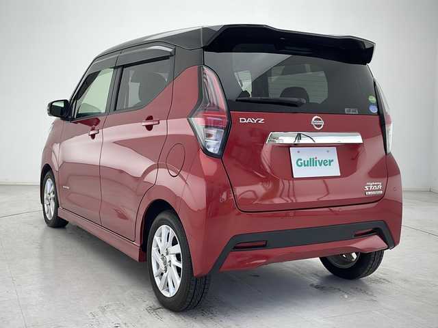 日産 デイズ ハイウェイスターX 千葉県 2020(令2)年 5.6万km スパークリングレッド/ブラック 純正SDナビ/・CD/・DVD/・フルセグTV/・Bluetooth/・AM/・FM/主要装備/・アラウンドビューモニター/・衝突軽減/・レーンキープ/・コーナーセンサー前後/・LEDヘッドライト/・オートライト/・オートハイビーム/・フォグランプ/・純正アルミホイール/・純正フロアマット/・スマートキー/・プッシュスタート