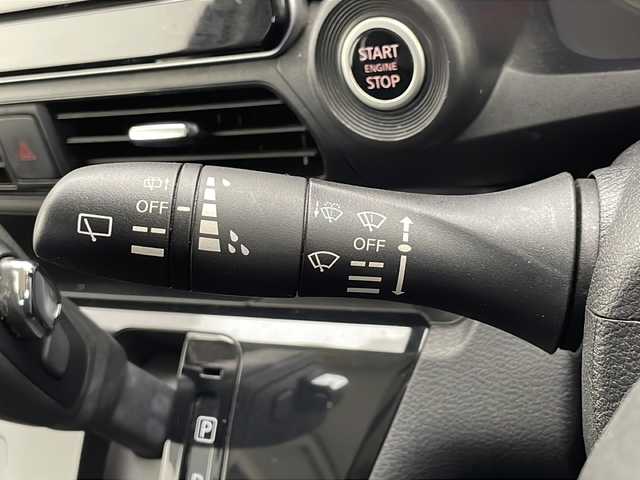 日産 デイズ ハイウェイスターX 千葉県 2020(令2)年 5.6万km スパークリングレッド/ブラック 純正SDナビ/・CD/・DVD/・フルセグTV/・Bluetooth/・AM/・FM/主要装備/・アラウンドビューモニター/・衝突軽減/・レーンキープ/・コーナーセンサー前後/・LEDヘッドライト/・オートライト/・オートハイビーム/・フォグランプ/・純正アルミホイール/・純正フロアマット/・スマートキー/・プッシュスタート