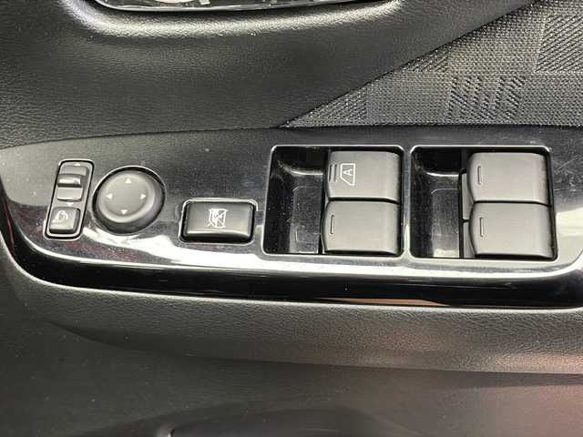 日産 デイズ ハイウェイスターX 千葉県 2020(令2)年 5.6万km スパークリングレッド/ブラック 純正SDナビ/・CD/・DVD/・フルセグTV/・Bluetooth/・AM/・FM/主要装備/・アラウンドビューモニター/・衝突軽減/・レーンキープ/・コーナーセンサー前後/・LEDヘッドライト/・オートライト/・オートハイビーム/・フォグランプ/・純正アルミホイール/・純正フロアマット/・スマートキー/・プッシュスタート