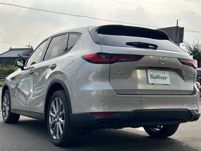 マツダ ＣＸ－６０ 25S Lパッケージ 愛媛県 2023(令5)年 1.2万km プラチナクォーツメタリック 純正ナビ(Bluetooth/AppleCarPlay/AndroidAuto/HDMI)/全周囲カメラ/レーダークルーズコントロール/パワーリフトゲート/全席シートヒーター/ステアリングヒーター/雨滴感知ワイパー/前後ドライブレコーダー/ビルトインETC/白レザーシート/ブラインドスポットモニター/LEDヘッドライト/レーンキープアシスト/横滑り防止装置/盗難防止装置/オートライト/オートマチックハイビーム/前後コーナーセンサー/ステアリングリモコン/革巻ステアリング/ABS