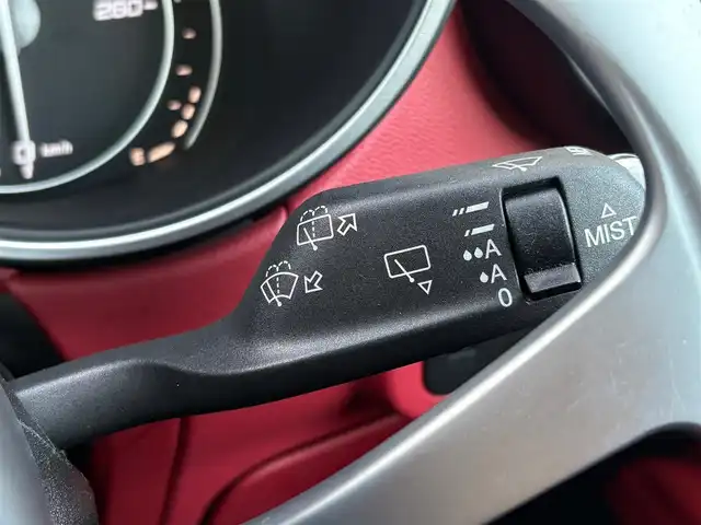 アルファロメオ ステルヴィオ 2．2ターボ ディーゼルQ4 石川県 2019(平31)年 3.7万km 黒 衝突軽減ブレーキ/純正ディスプレイオーディオ/バックカメラ/AppleCarPlay/Bluetooth/アダプティブクルーズコントロール/ブラインドスポットモニター/赤レザーシート/シートヒーター/パワーシート/メモリーシート/ステアリングヒーター/クリアランスソナー/電動リアゲート/ドライブレコーダー（前後）/ETC/パドルシフト/トノカバー
