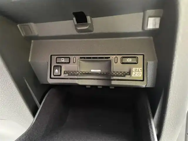 レクサス ＮＸ 250 バージョンL 石川県 2023(令5)年 1.9万km ソニッククォーツ 純正メモリーナビ/フルセグTV/パノラマモニター/革シート/シートヒーター/レーダークルーズ/レクサスセーフティ/サンルーフ/ハンドルヒーター/純正アルミホイール/ビルトインETC2.0/パワーバックドア/スマートキー/プッシュスタート/電動ミラー/保証書